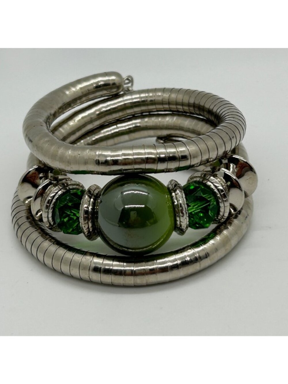 Silver-Tone Memory Wire Bracelet Green Acrylic Beads Chunky Bohemian Adjustable - Picture 10 of 10